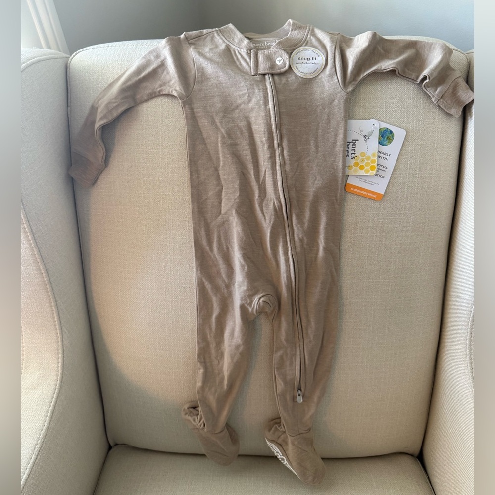 NWT Burt’s Bees honeysoft baby sleeper, 6-9 months - Picture 6 of 6